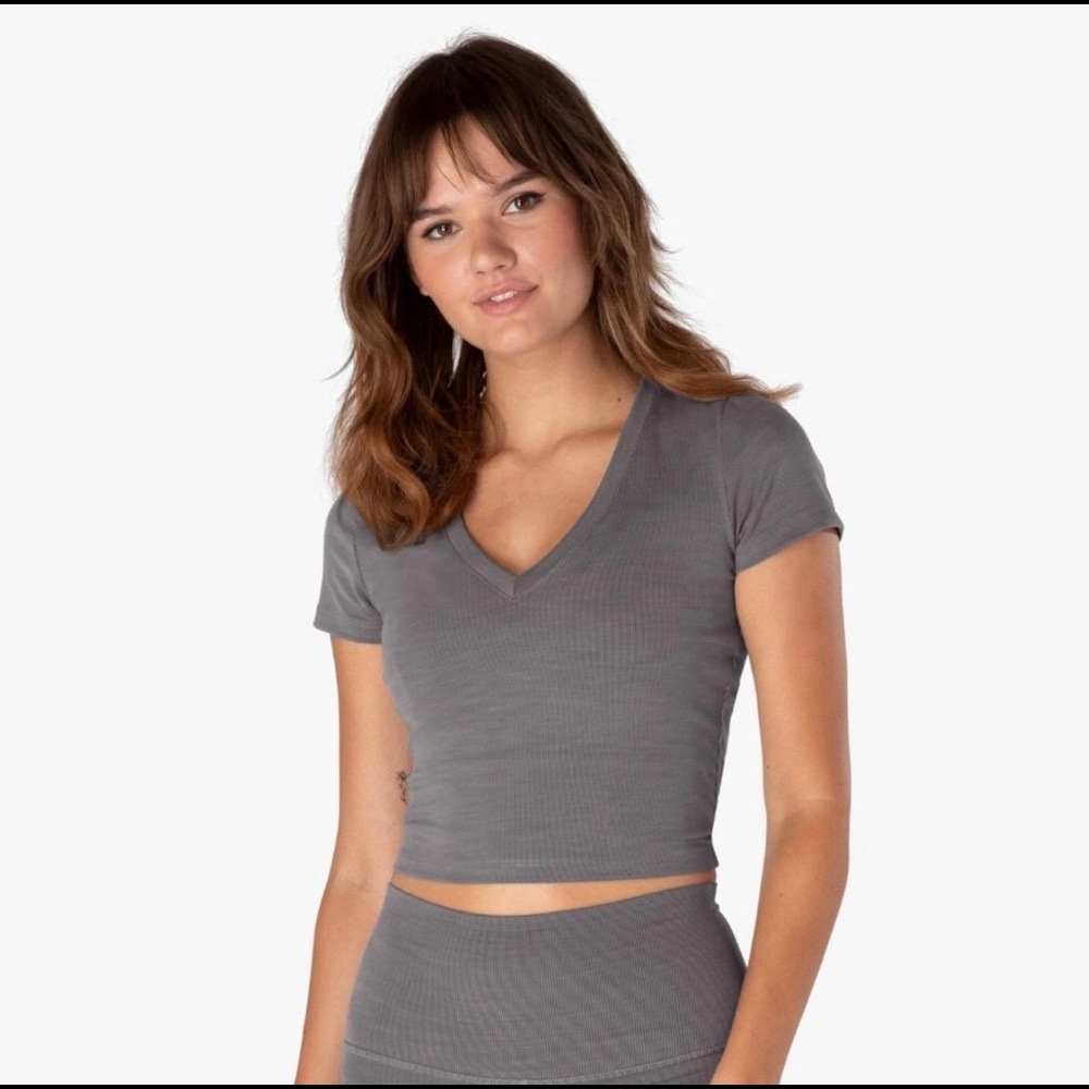 BEYOND YOGA Heather Rib Short Sleeve Cropped Tee M